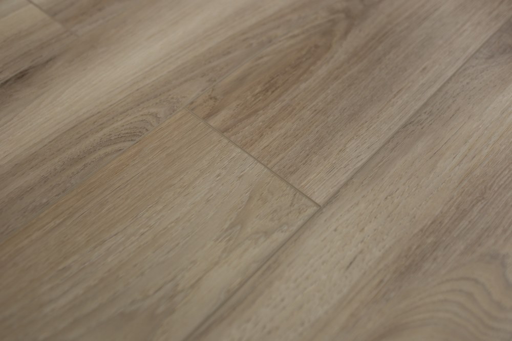 Замковая ПВХ плитка "Art Tile" Клён Фог (1220*152*5 мм) — купить в Москве