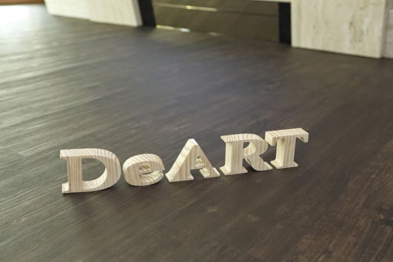 Кварцвиниловая плитка "DeArt Floor" Lite Орех Пекан (935*187*2,0мм) — купить в Москве