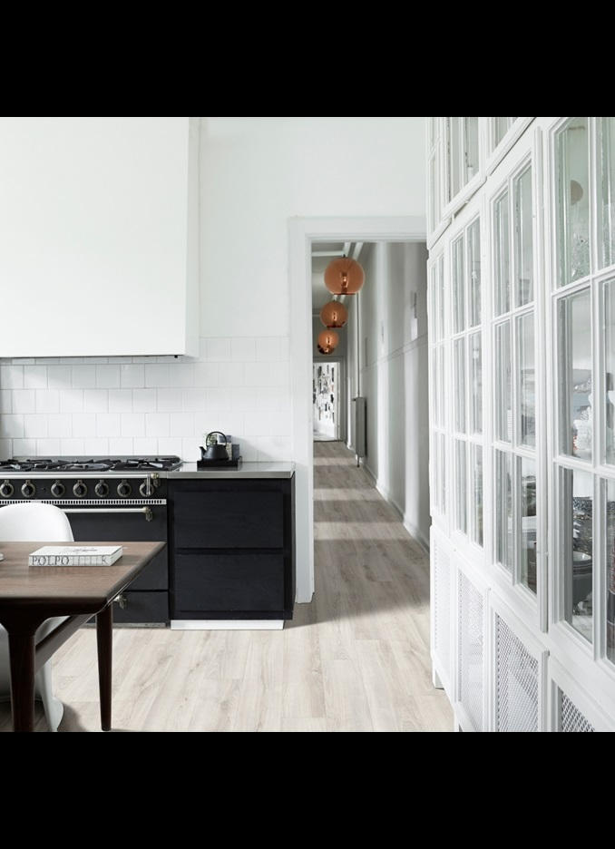 Замковая ПВХ плитка Shelby Oak 113 (1251*189*5 мм) — купить в Москве