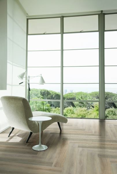 Кварцвиниловая плитка "LG" Орешник классический (1200*180*2 мм) — купить в Москве