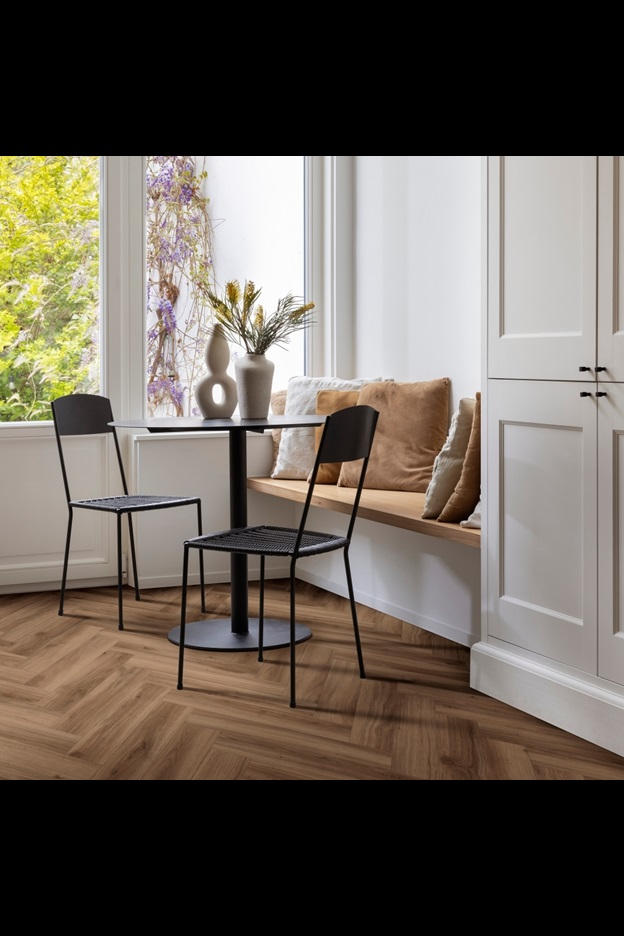 Замковая ПВХ плитка Classic Oak 24844 (630*126*6 мм) — купить в Москве