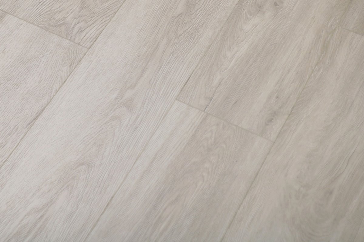 SPC ламинат "Profield" Дуб Кьявари (1220*184*4 мм) — купить в Москве