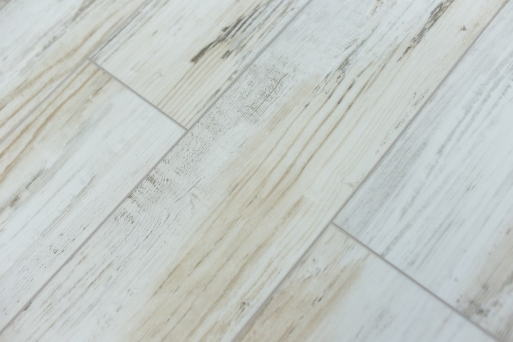 Замковая ПВХ плитка "Art Tile" Берёза Прованс (1220*152*5 мм) — купить в Москве