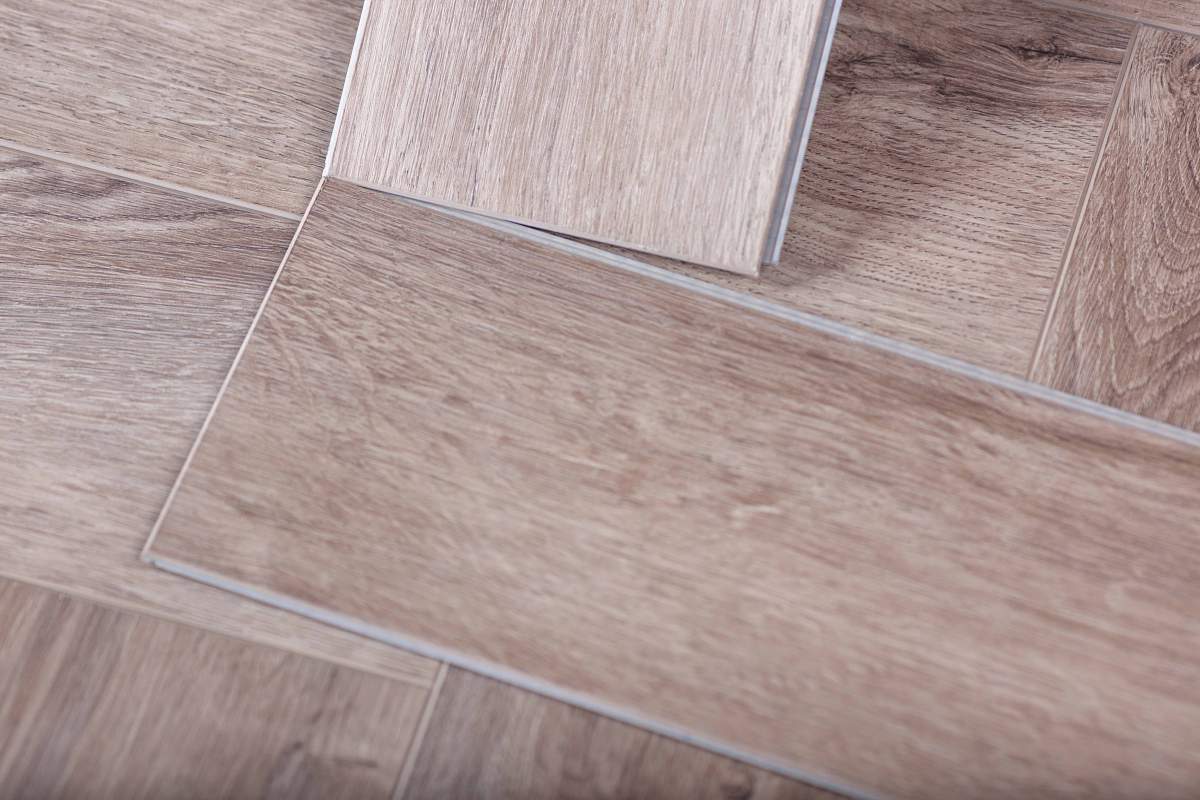 Замковая ПВХ плитка "Aberhof" Carmelita 2626 (615*123*5 мм) — купить в Москве